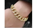$11.10 Get the Ultimate Miami Look with the Cuban Chain Bracelet for Men in Gold and Silver!