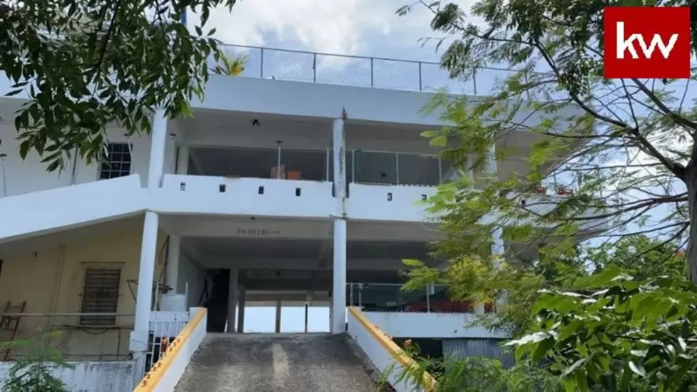 $1,600,000.00 Bo. Villa Palmeras, Edificio en San Juan